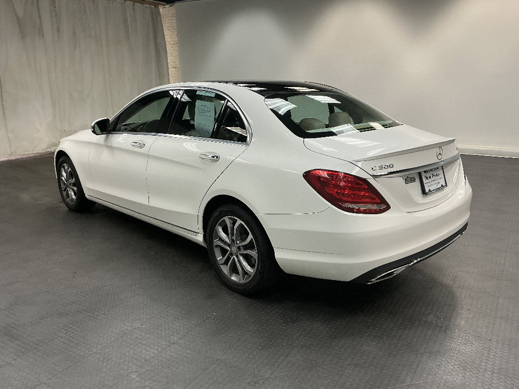 Used 2016 Mercedes-Benz C 300 4MATIC Sedan image 4