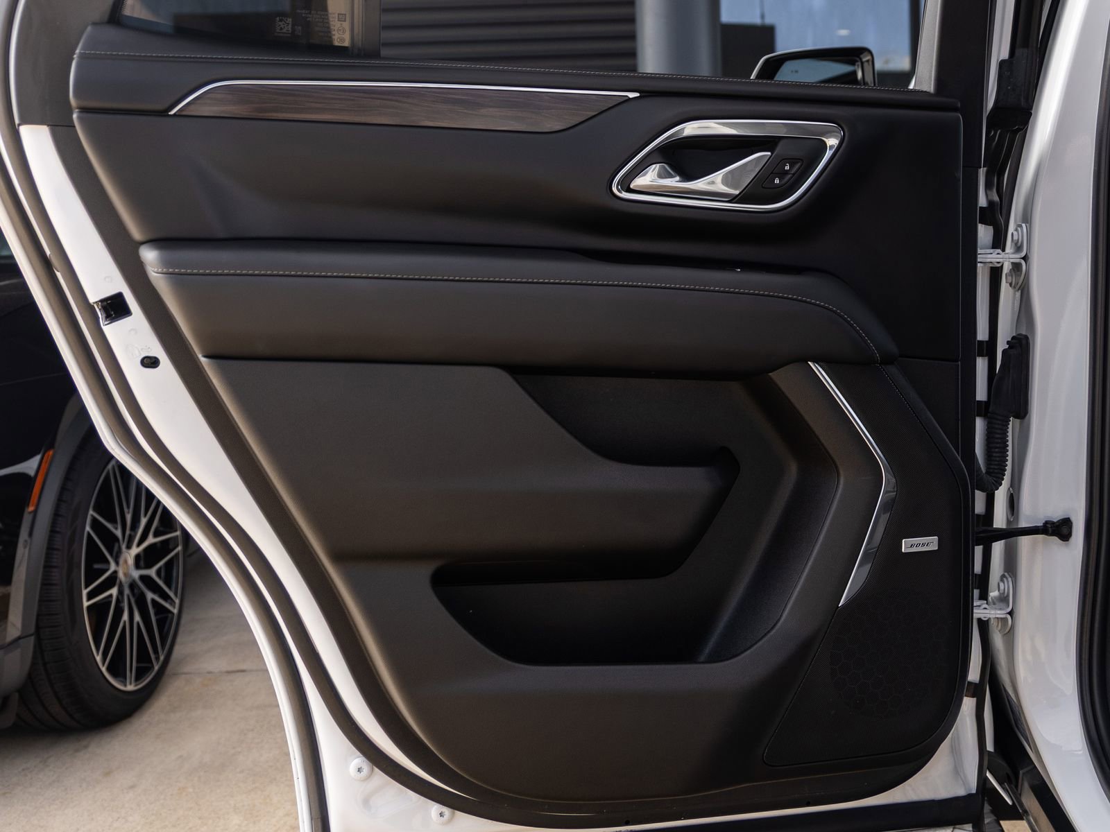 Used 2023 Chevrolet Tahoe Z71 w/ Luxury Package image 30