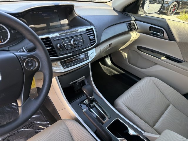 Used 2015 Honda Accord LX image 28