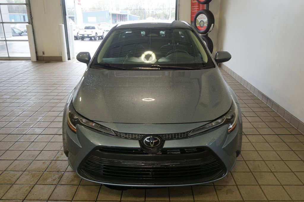 Used 2023 Toyota Corolla LE image 11