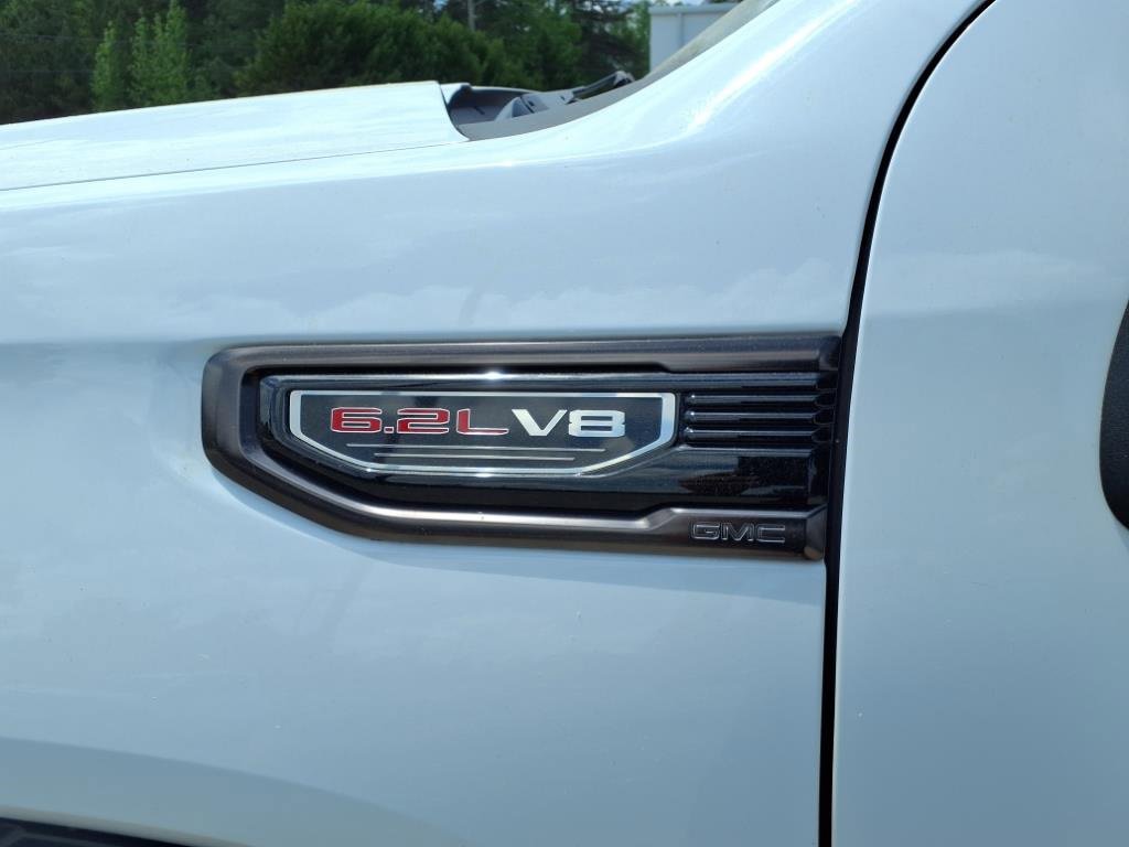 Used 2023 GMC Sierra 1500 AT4X image 9