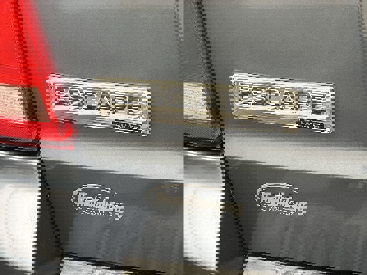 Used 2010 Ford Escape Limited image 27