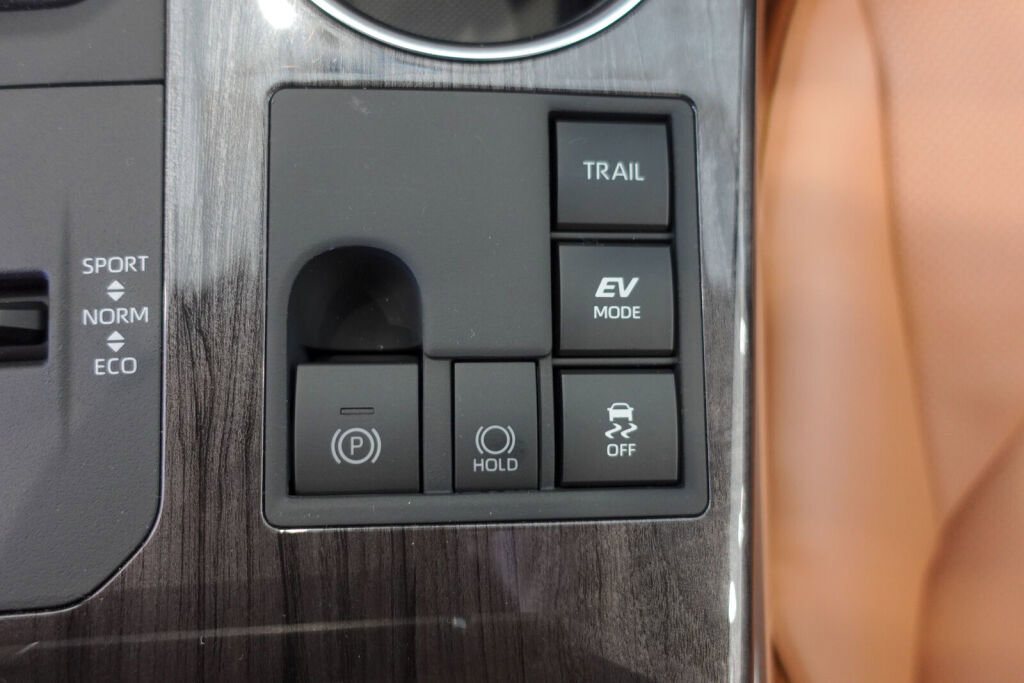 New 2026 Toyota Highlander Platinum image 22
