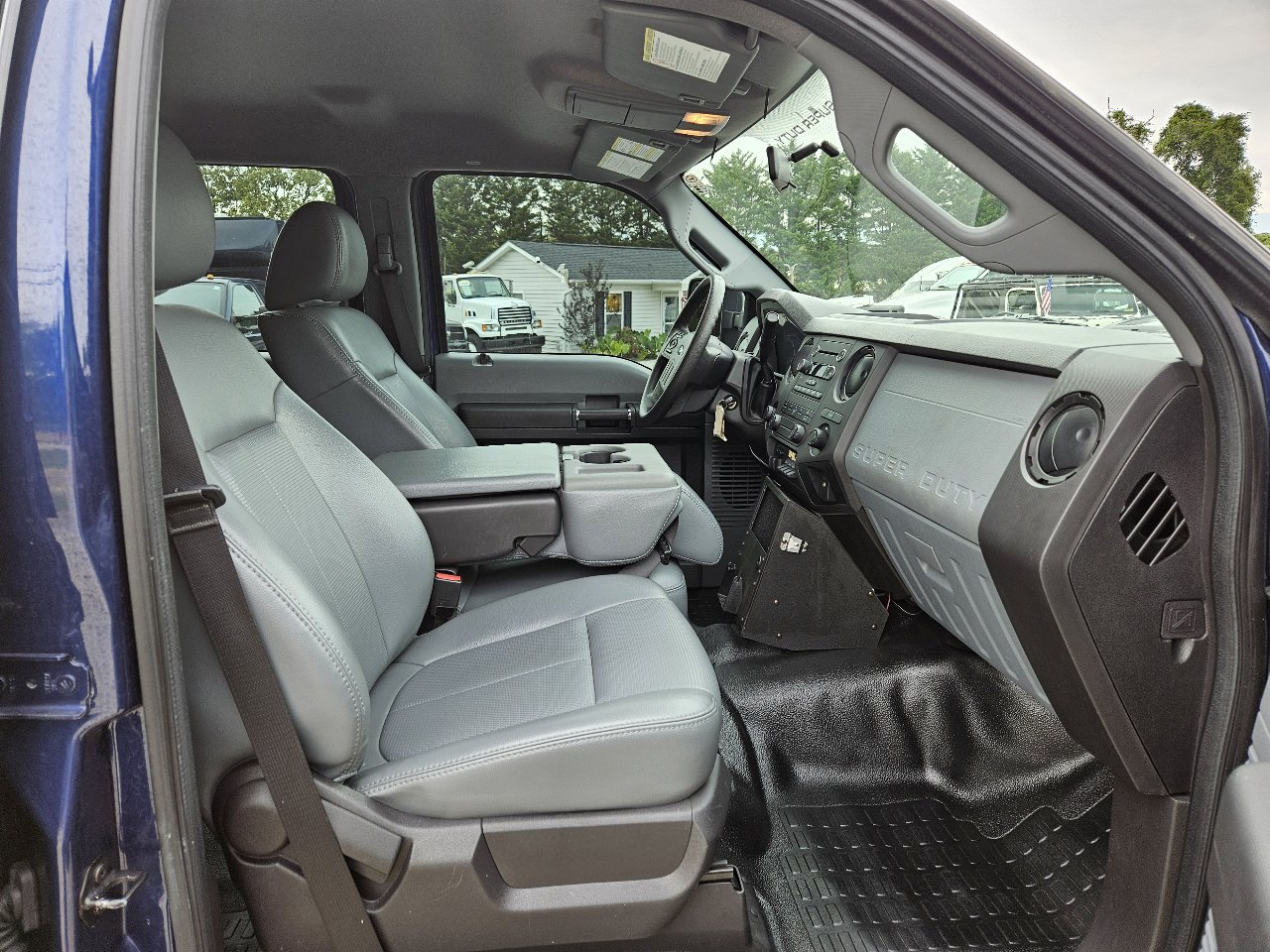 Used 2011 Ford F450 XL w/ PWR Equipment Group image 34