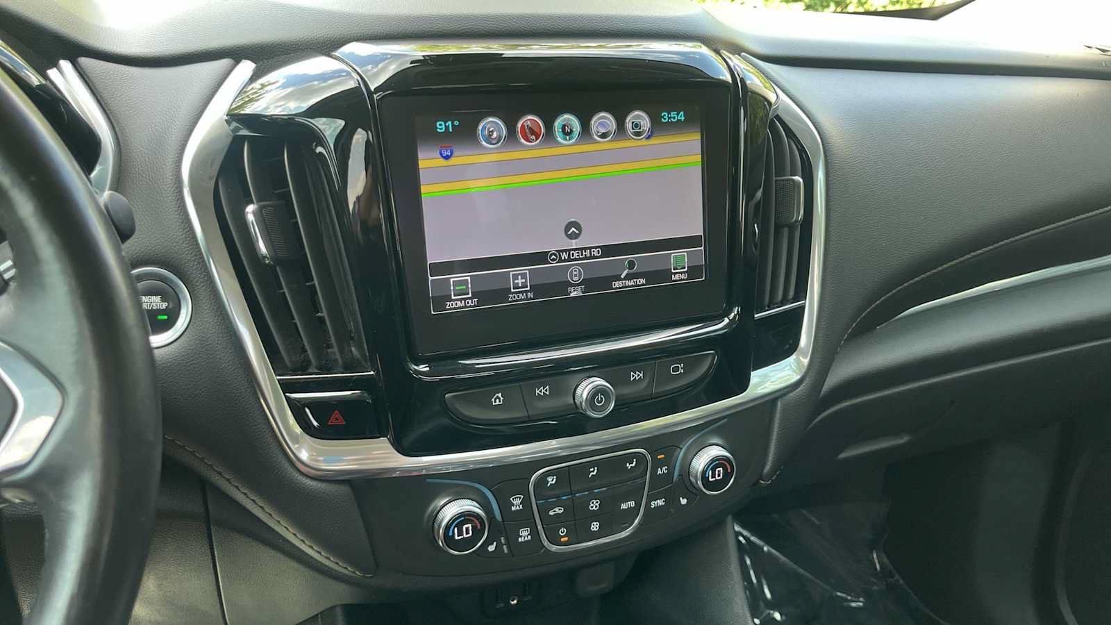 Used 2019 Chevrolet Traverse LT w/ LT Premium Package AWD/4WD image 45
