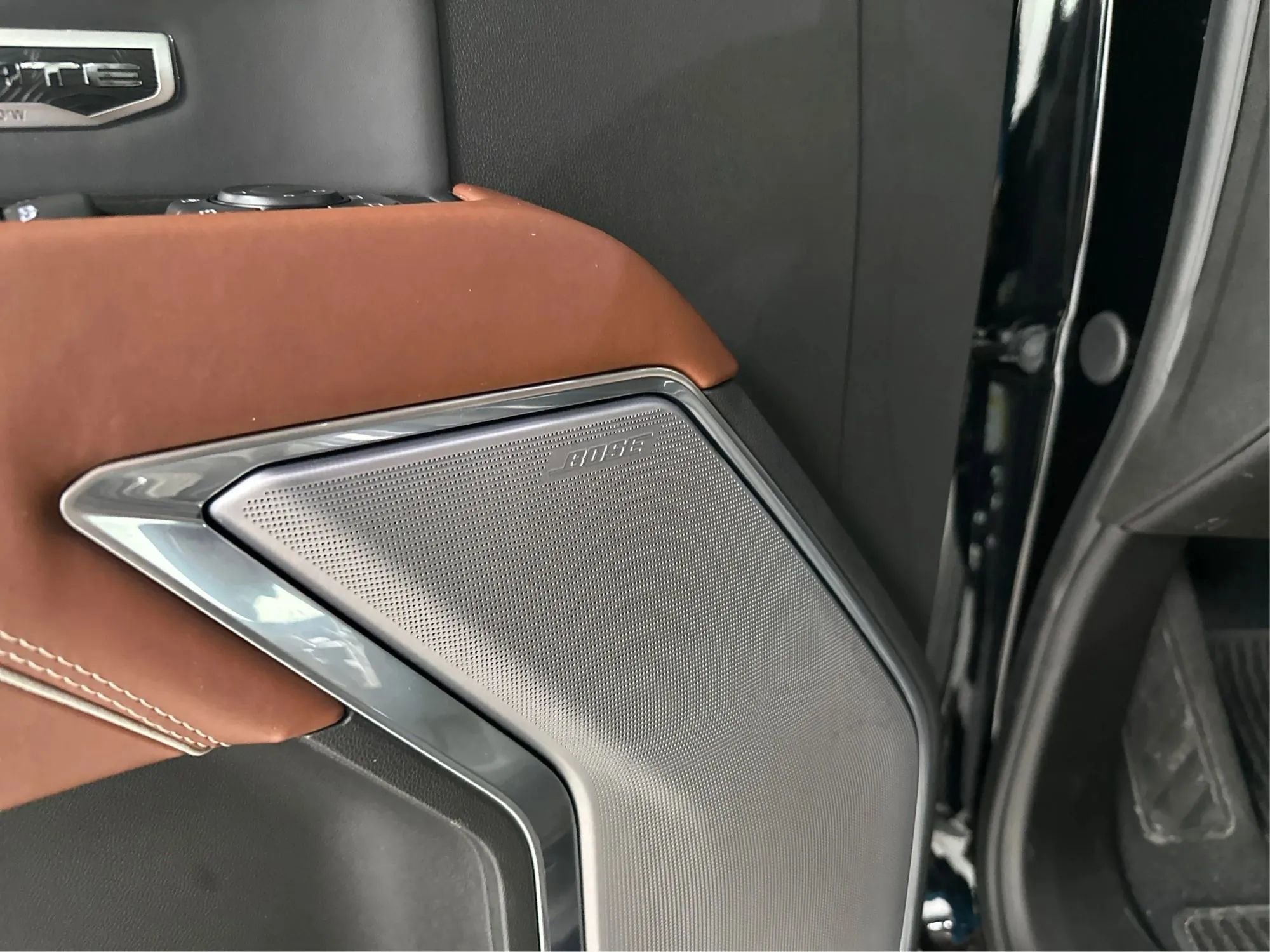 Used 2025 GMC Sierra 1500 Denali Ultimate image 30