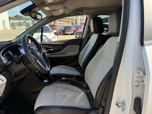 Used 2022 Buick Encore Preferred w/ Safety Package AWD/4WD image 23