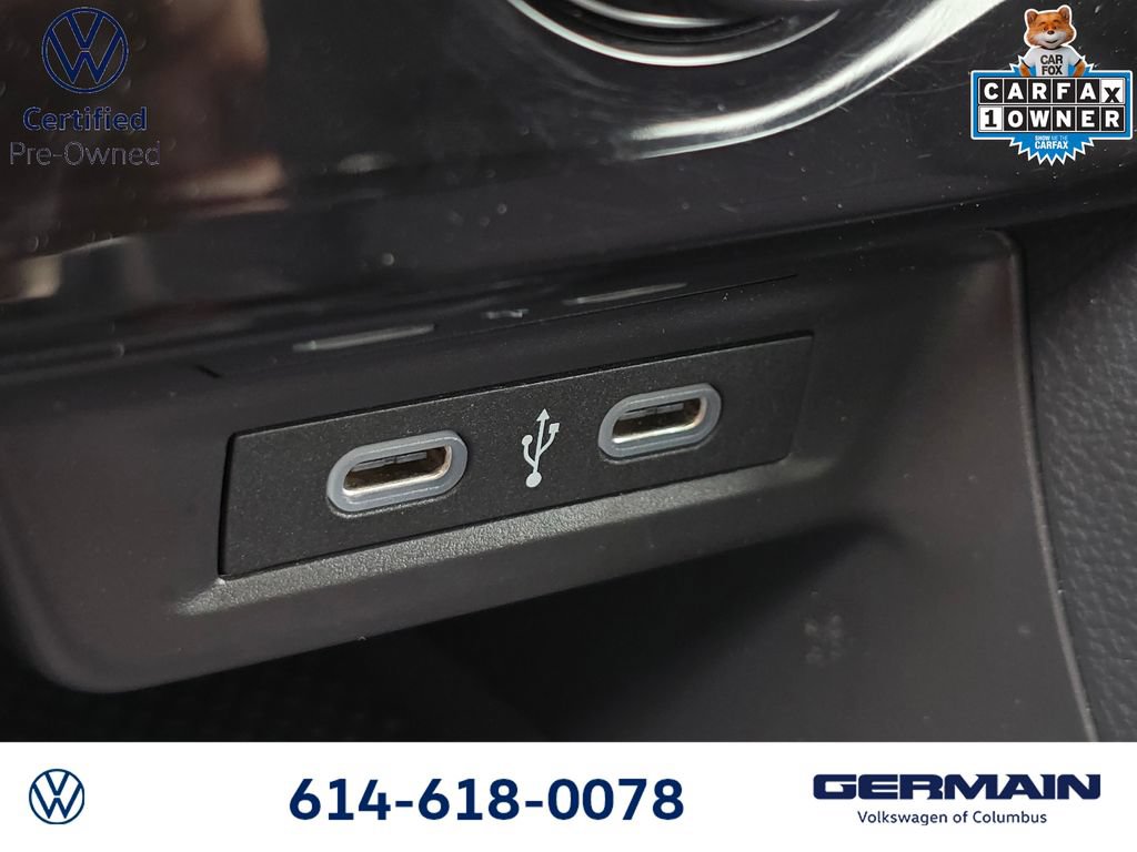 Certified 2023 Volkswagen Jetta SE w/ Panoramic Sunroof Package FWD image 32