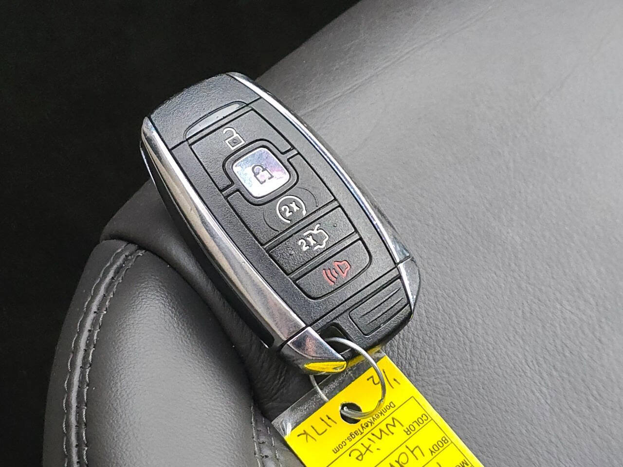 Used 2019 Lincoln Nautilus Select image 41