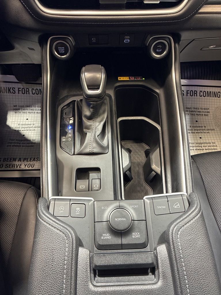 Used 2024 Toyota Grand Highlander AWD image 33