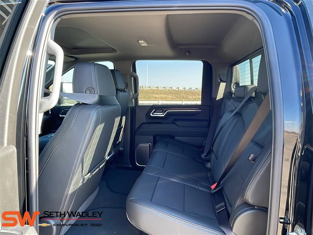 New 2025 GMC Sierra 2500 Denali w/ Denali Reserve Package AWD/4WD image 12