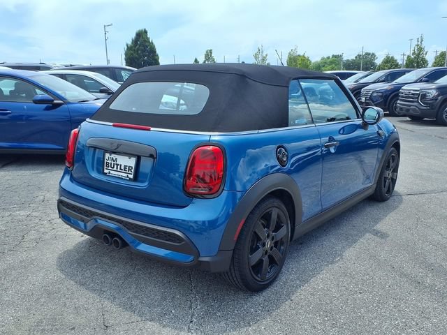 Used 2023 MINI Cooper S w/ Signature Upholstery Package FWD image 2