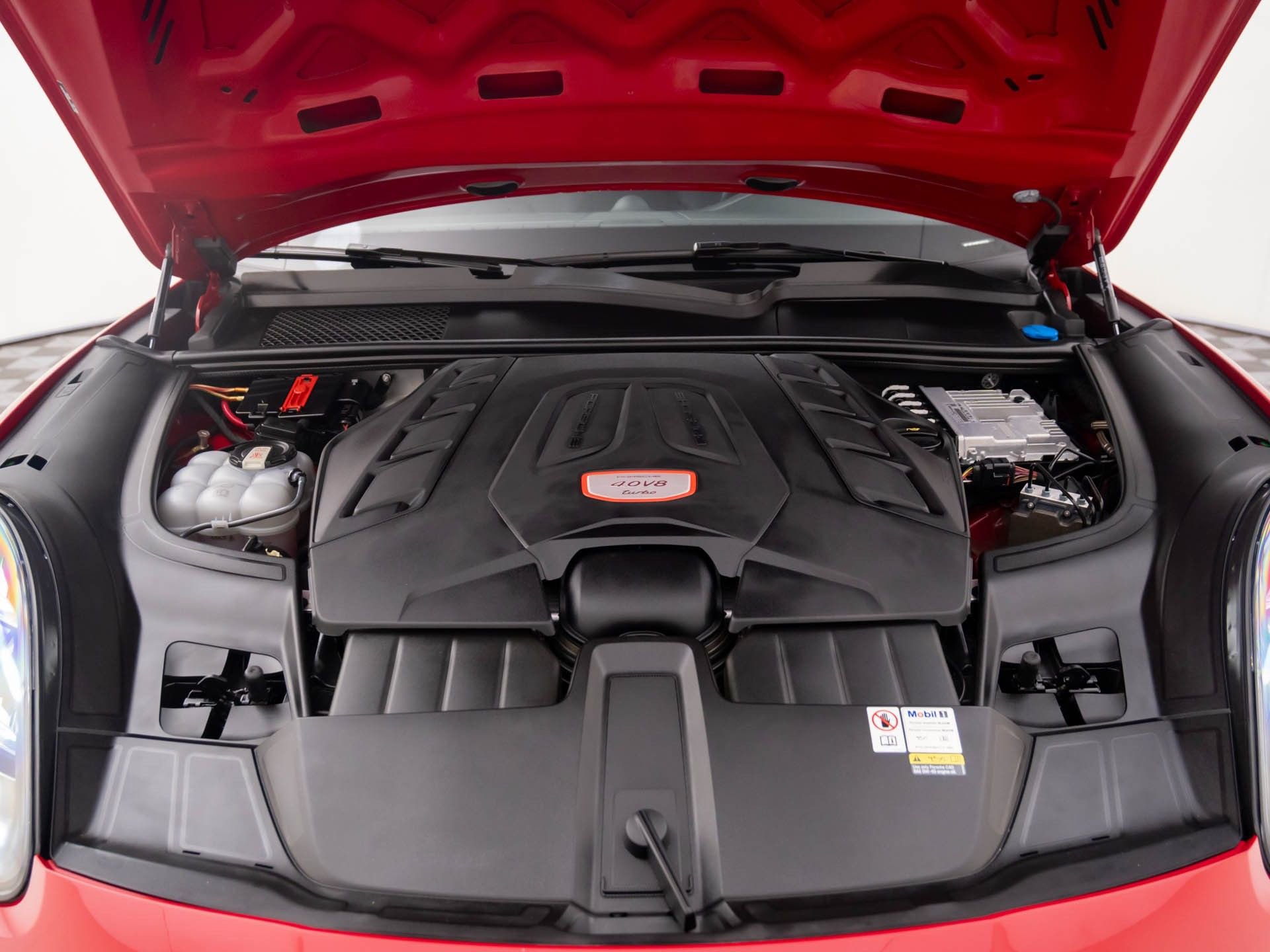 Certified 2023 Porsche Cayenne Turbo image 33