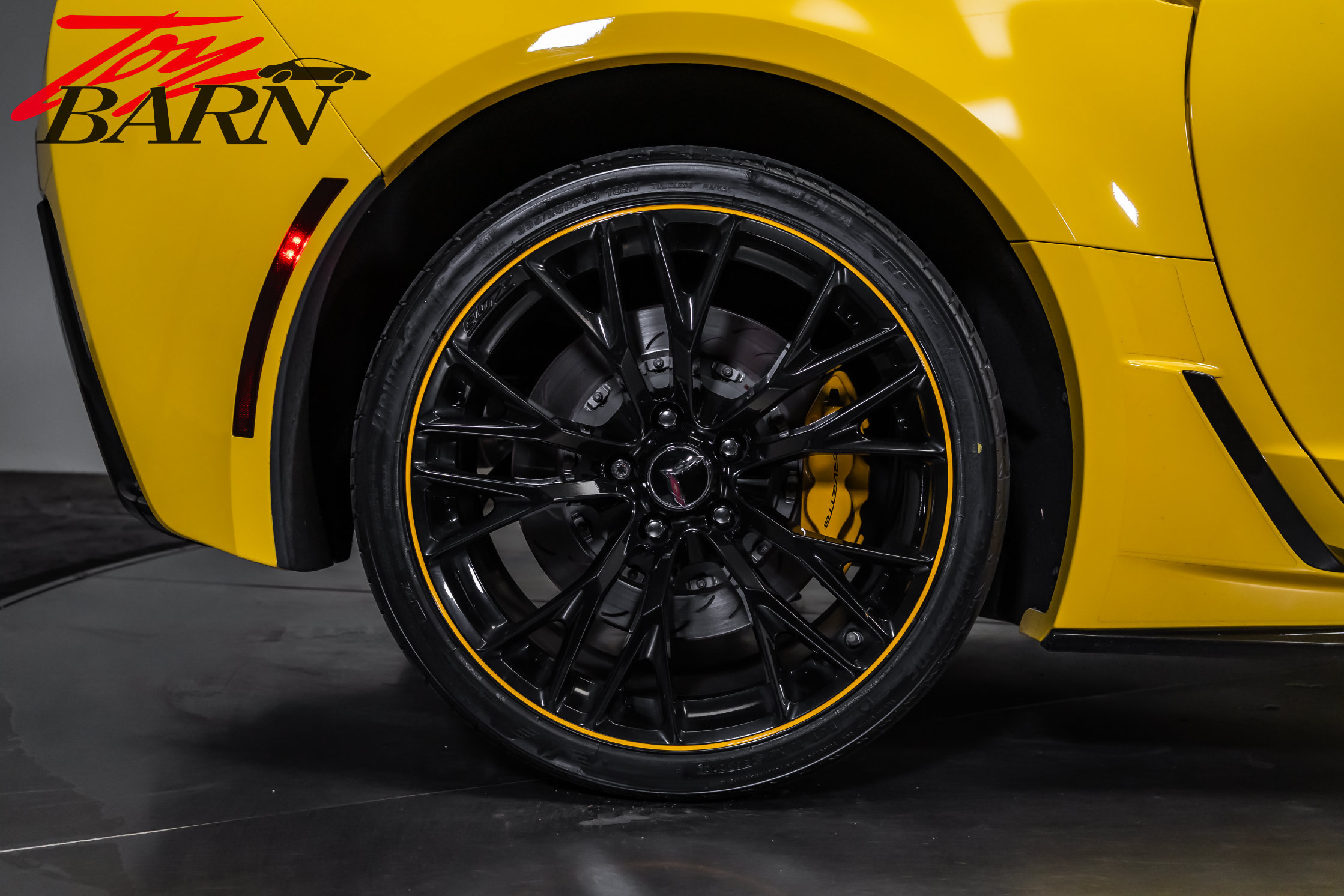 Used 2016 Chevrolet Corvette Z06 w/ 3LZ Preferred Equipment Group RWD image 21