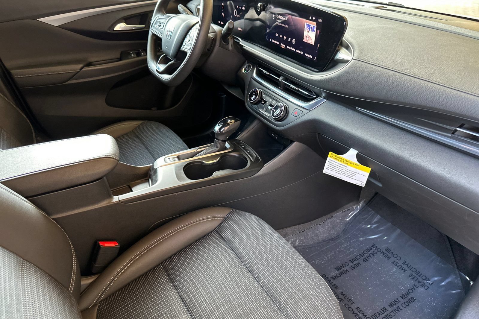 Certified 2025 Buick Envista Sport Touring FWD image 16