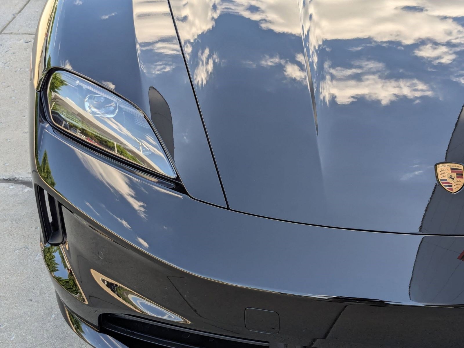 New 2026 Porsche Taycan 4S AWD/4WD image 12