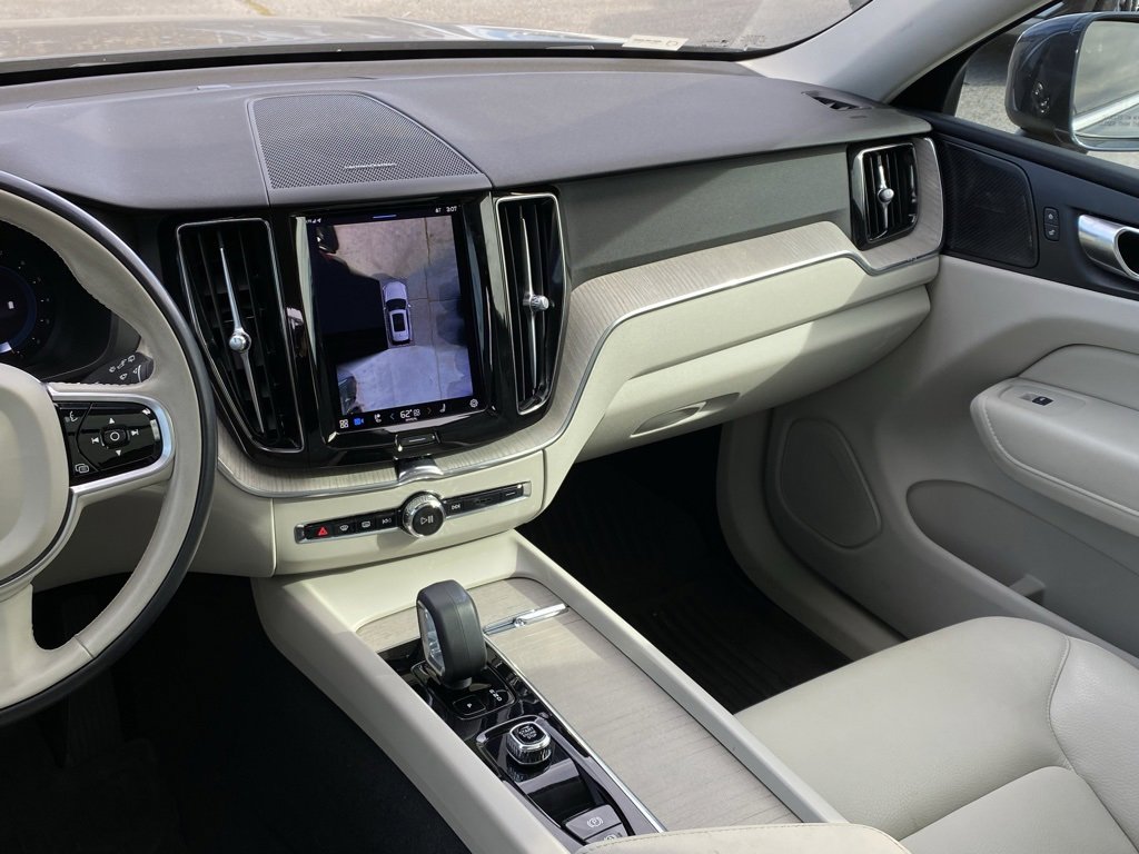 Used 2023 Volvo XC60 B5 Plus w/ Protection Package Premier image 27