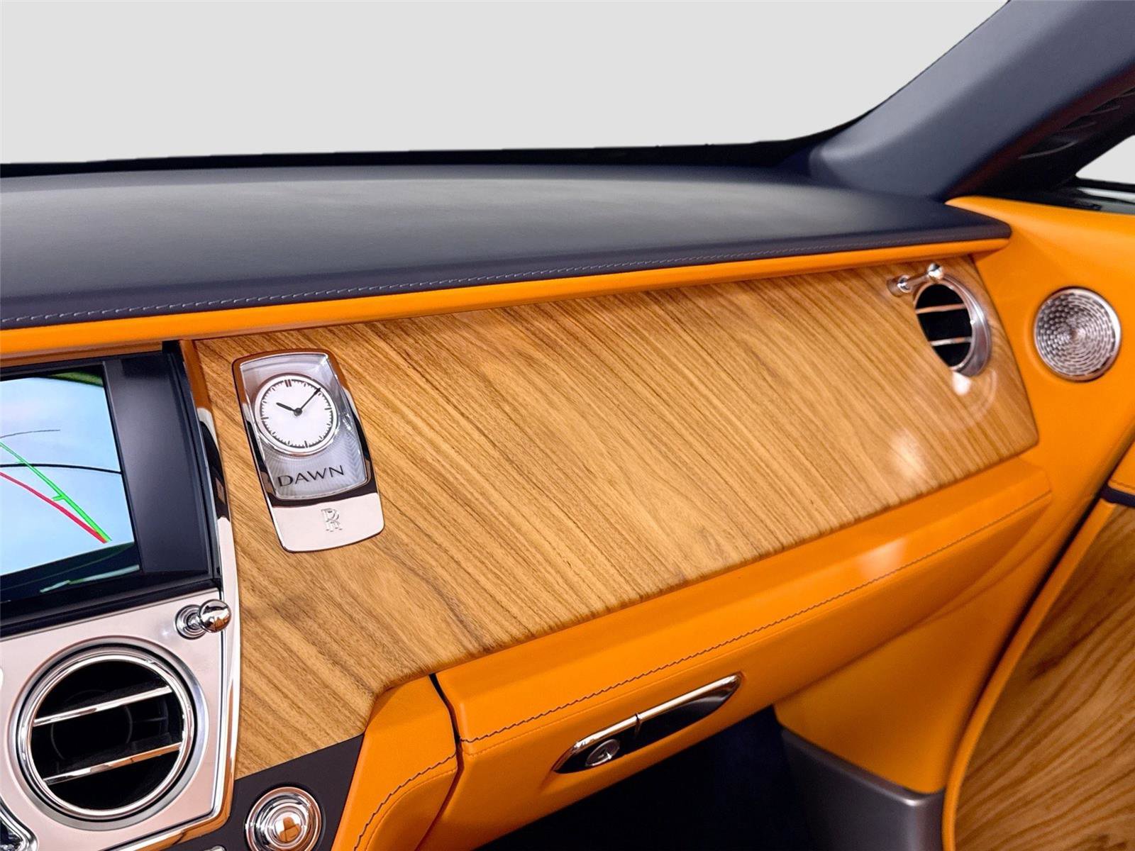 Used 2021 Rolls-Royce Dawn image 24