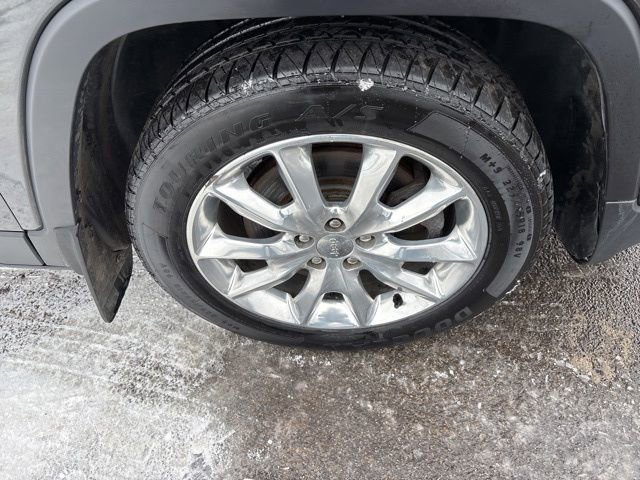 Used 2017 Jeep Cherokee Limited image 44