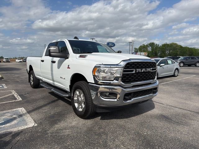 Used 2024 RAM 3500 Big Horn AWD/4WD image 3