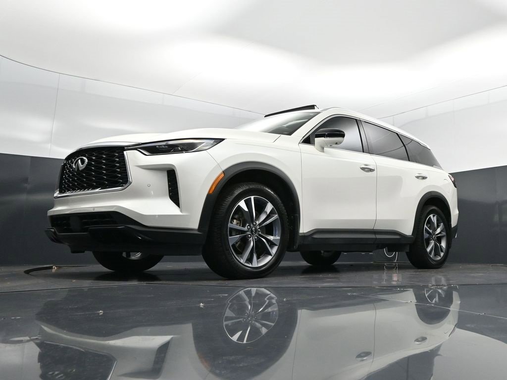 Certified 2023 INFINITI QX60 Luxe w/ Performance Audio Package image 41