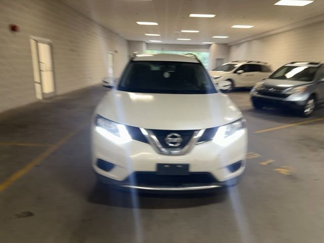 Used 2016 Nissan Rogue SV w/ SV Premium Package AWD/4WD image 6