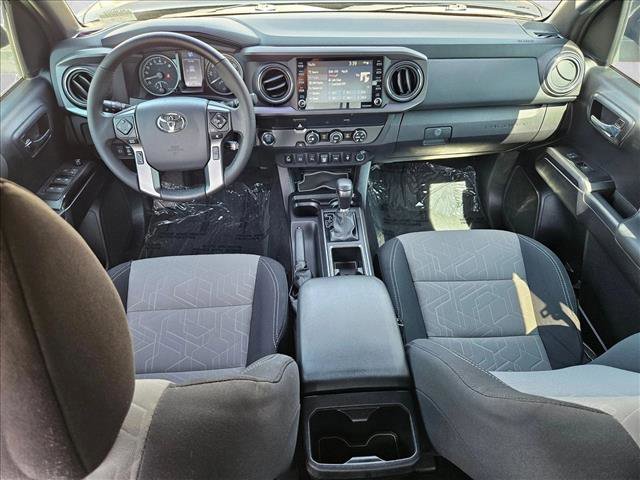 Used 2020 Toyota Tacoma TRD Sport w/ Technology Package image 17