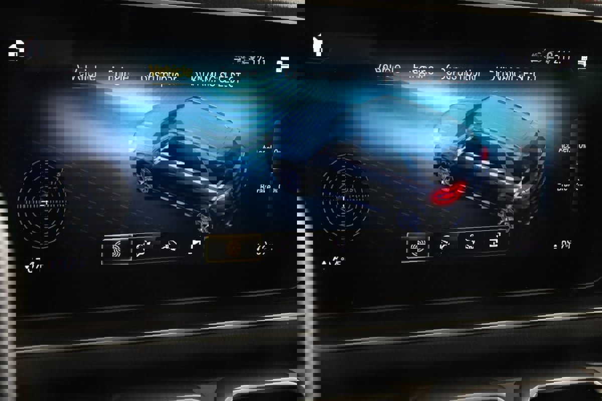 Used 2022 Mercedes-Benz GLE 53 AMG 4MATIC w/ 3rd Row Seat Package image 43