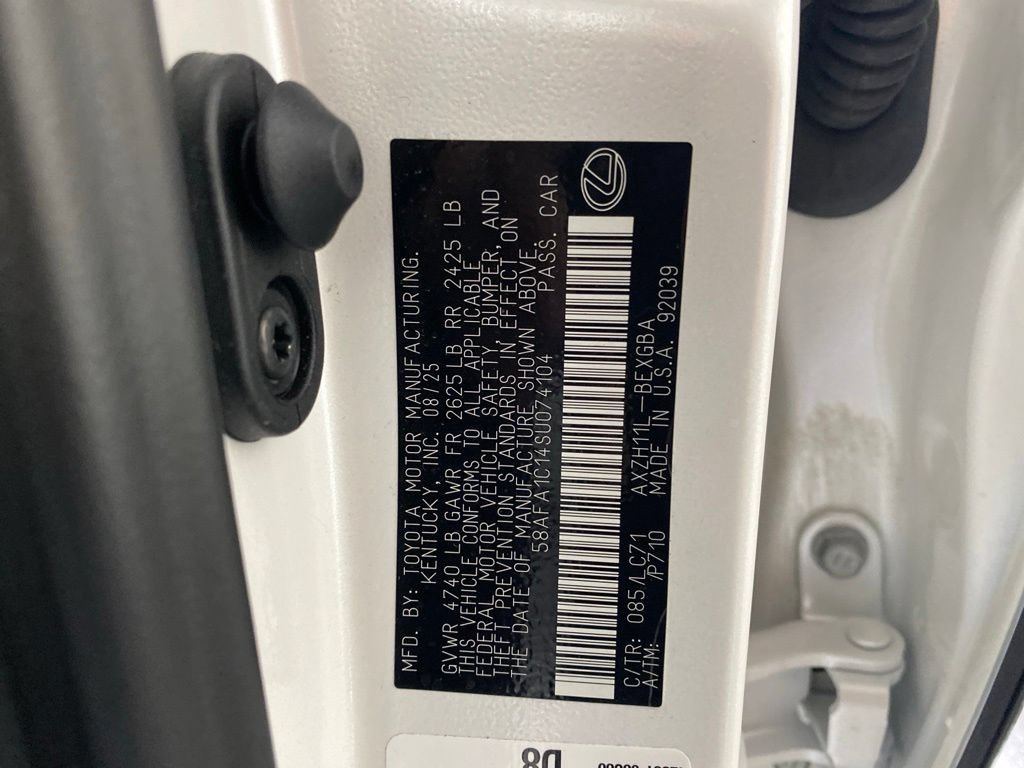 Used 2025 Lexus ES 300h Ultra Luxury FWD image 38