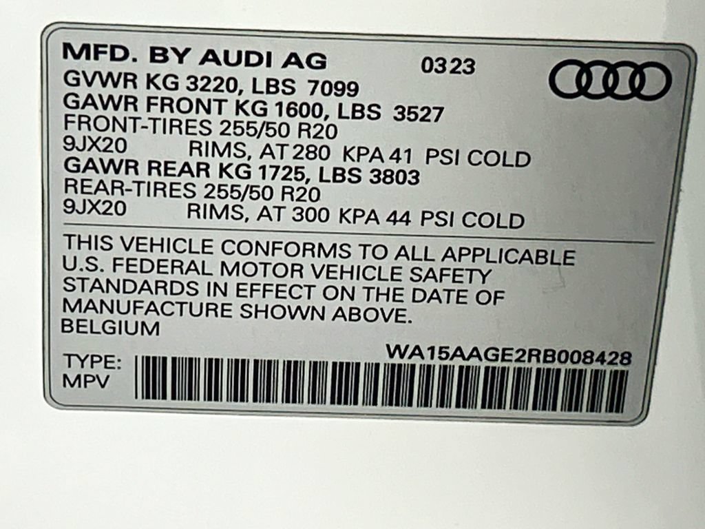 Certified 2024 Audi Q8 e-tron Premium Plus w/ Premium Plus Package AWD/4WD image 34