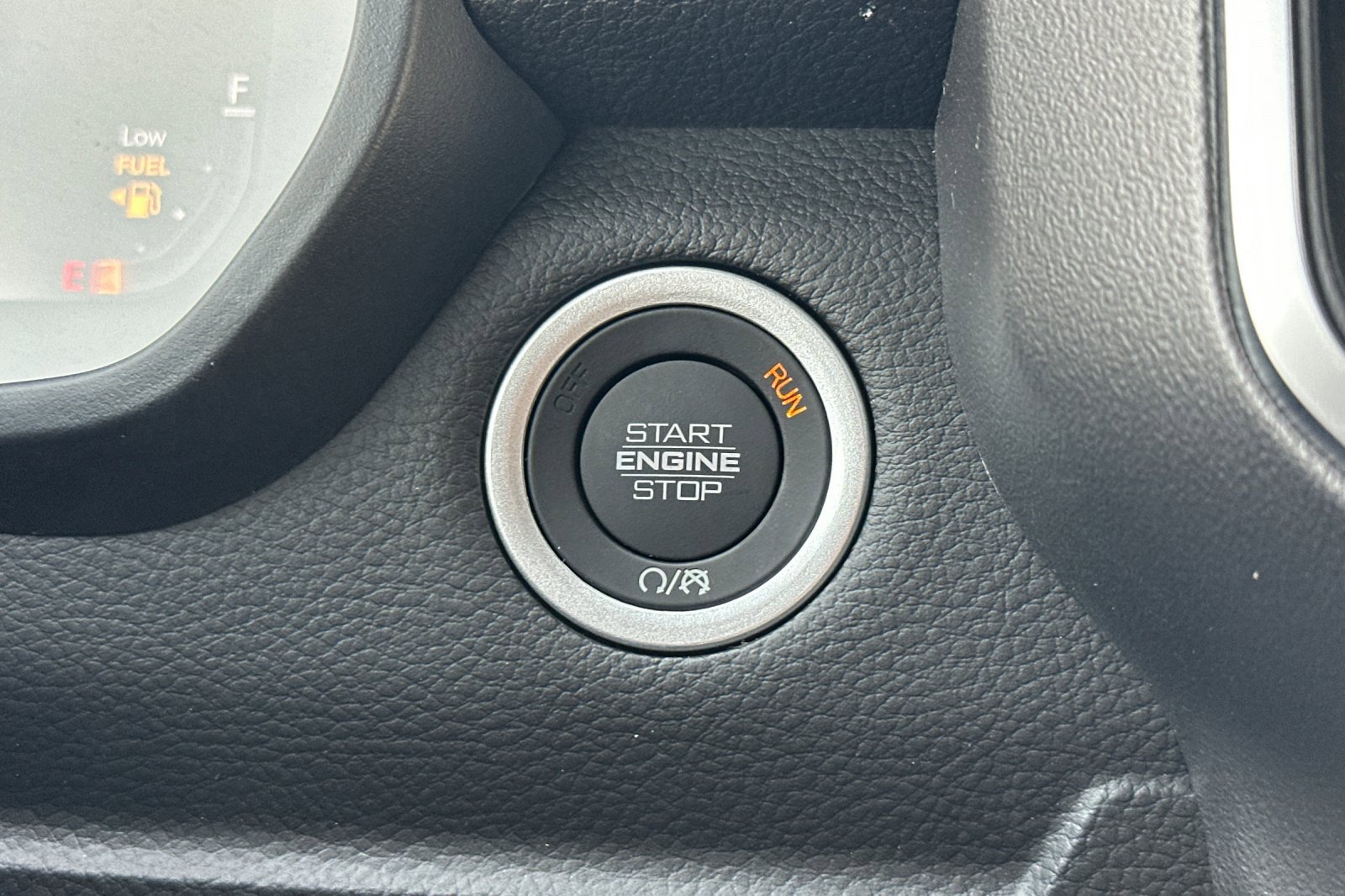 New 2026 RAM 1500 4x4 Crew Cab image 21