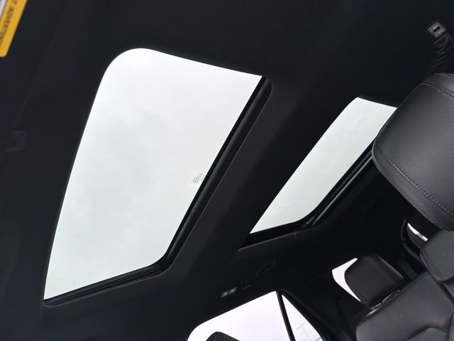 Used 2018 Ford Explorer XLT w/ Equipment Group 202A image 37