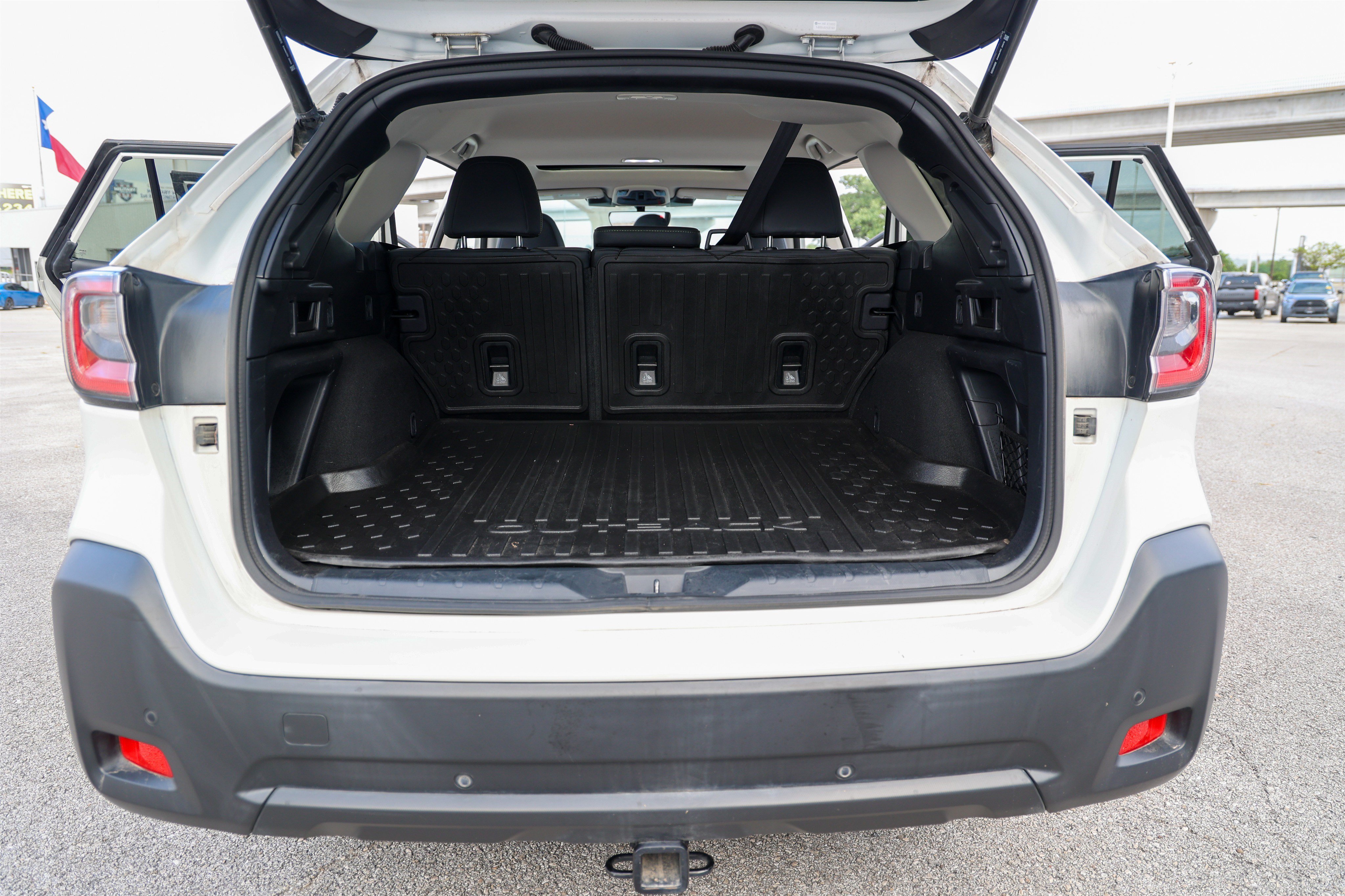 Used 2023 Subaru Outback Onyx Edition XT AWD/4WD image 35