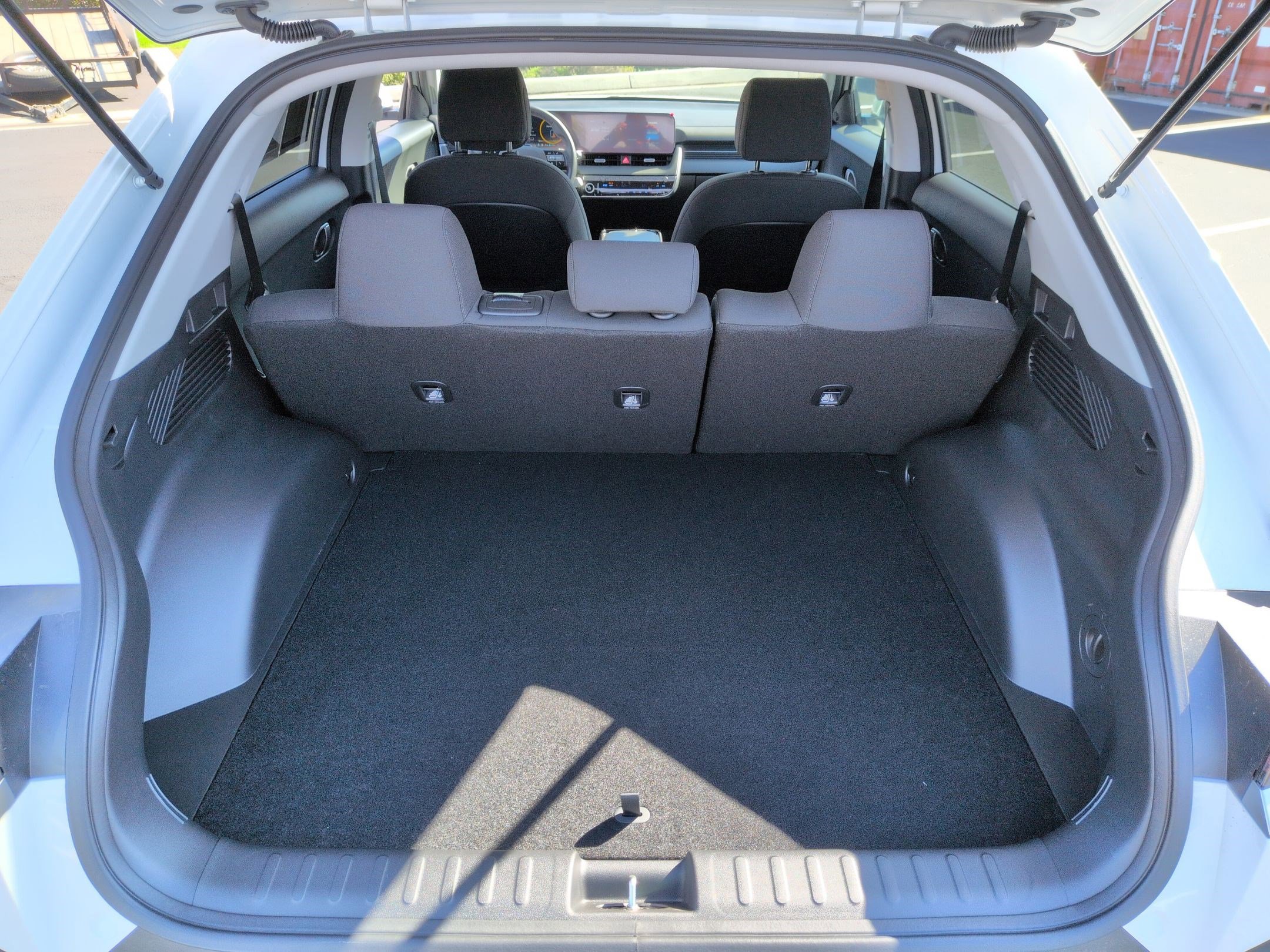 Used 2025 Hyundai Ioniq 5 SE image 31