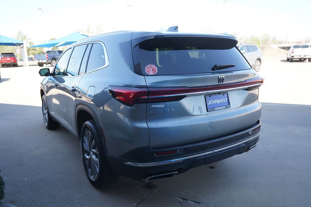 Used 2025 Buick Enclave Preferred AWD/4WD image 11