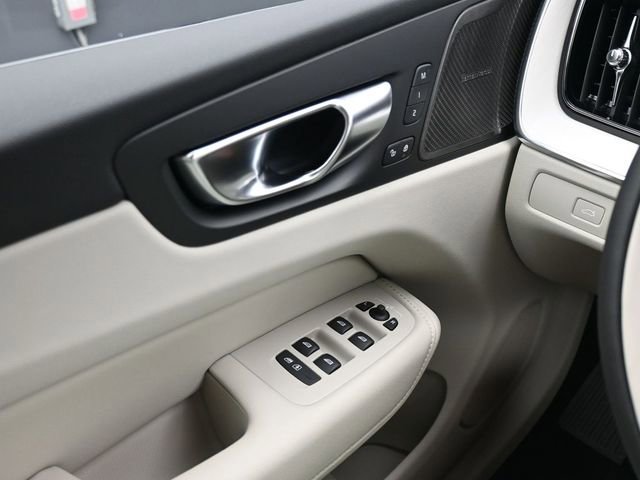 New 2026 Volvo XC60 B5 Ultra w/ Protection Package Premier image 36