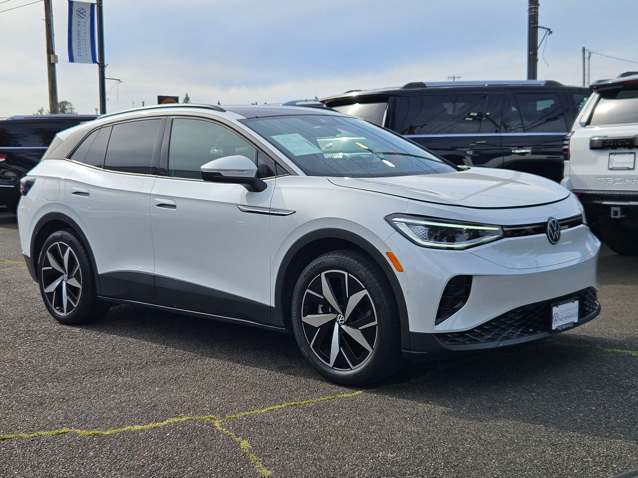 Used 2023 Volkswagen ID.4 Pro S image 7