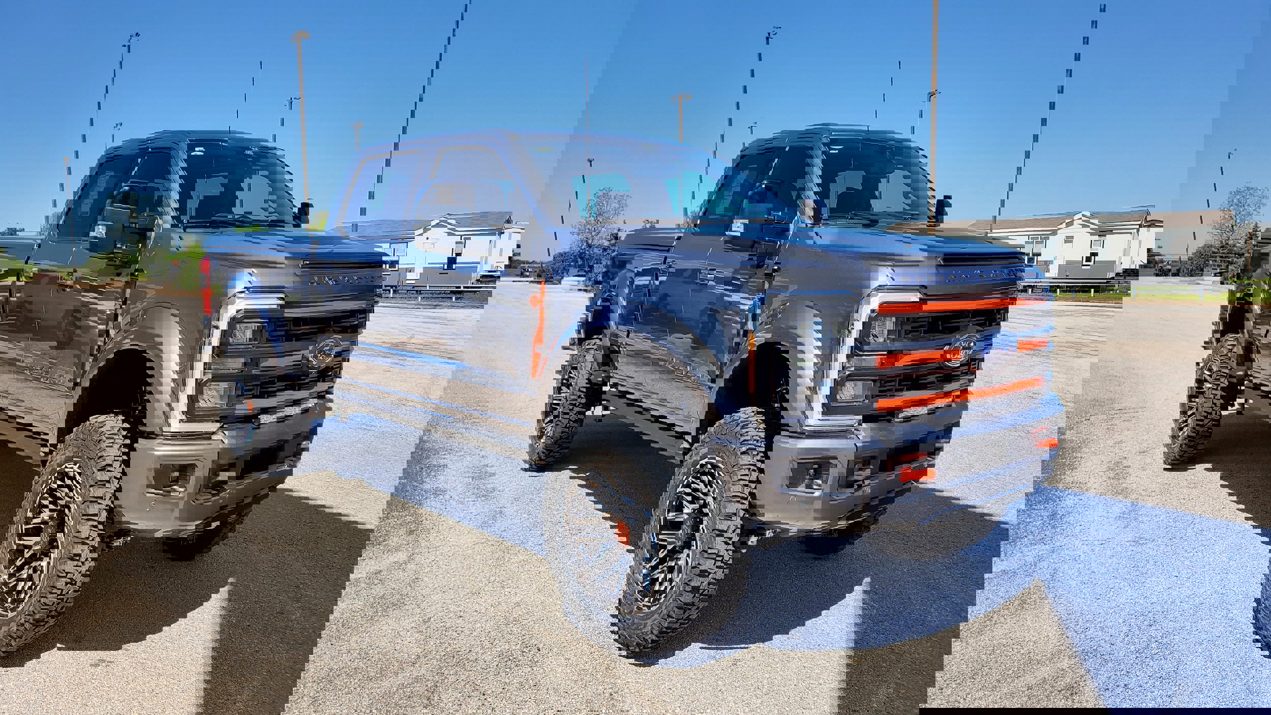 Used 2024 Ford F250 Lariat w/ Lariat Ultimate Package image 4