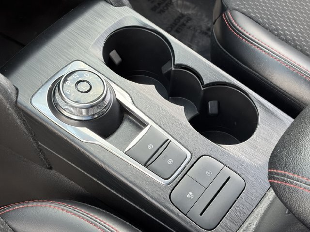 Used 2025 Ford Escape ST-Line Select AWD/4WD image 30
