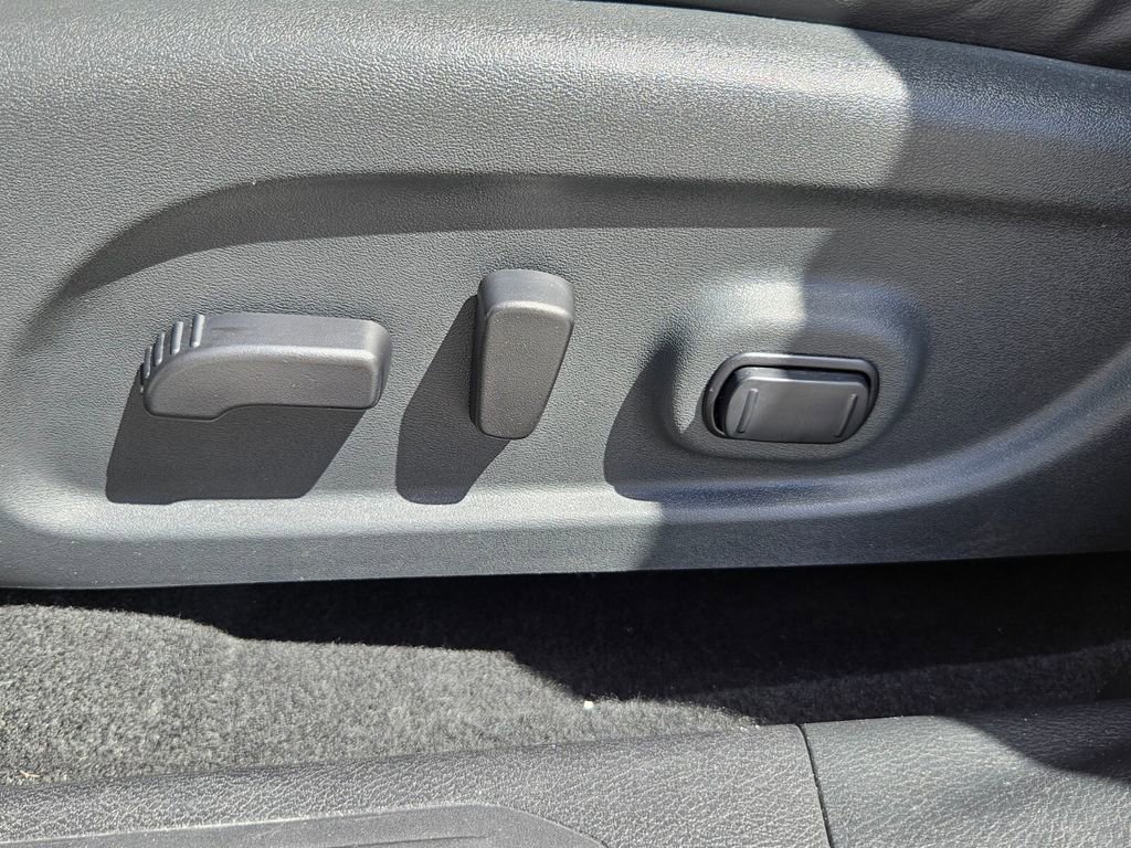 Used 2023 Nissan Murano SV image 6