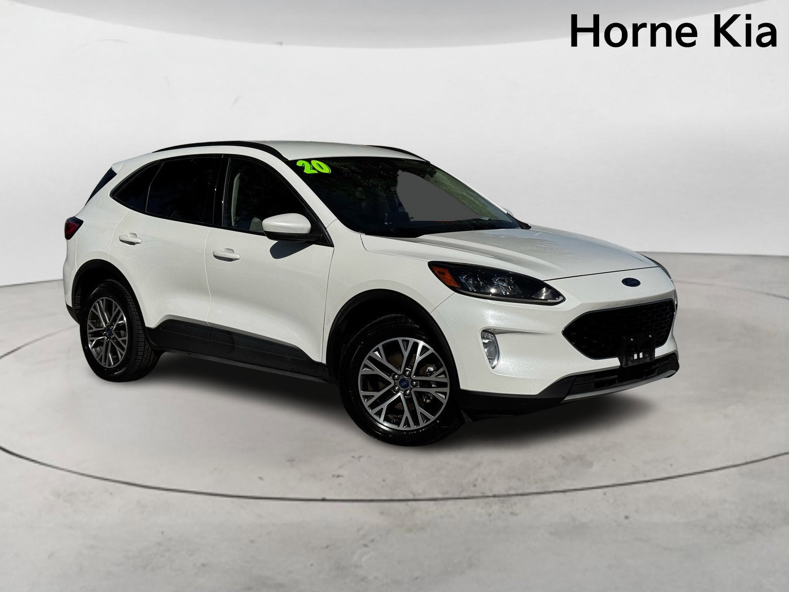 Used 2020 Ford Escape SEL image 2