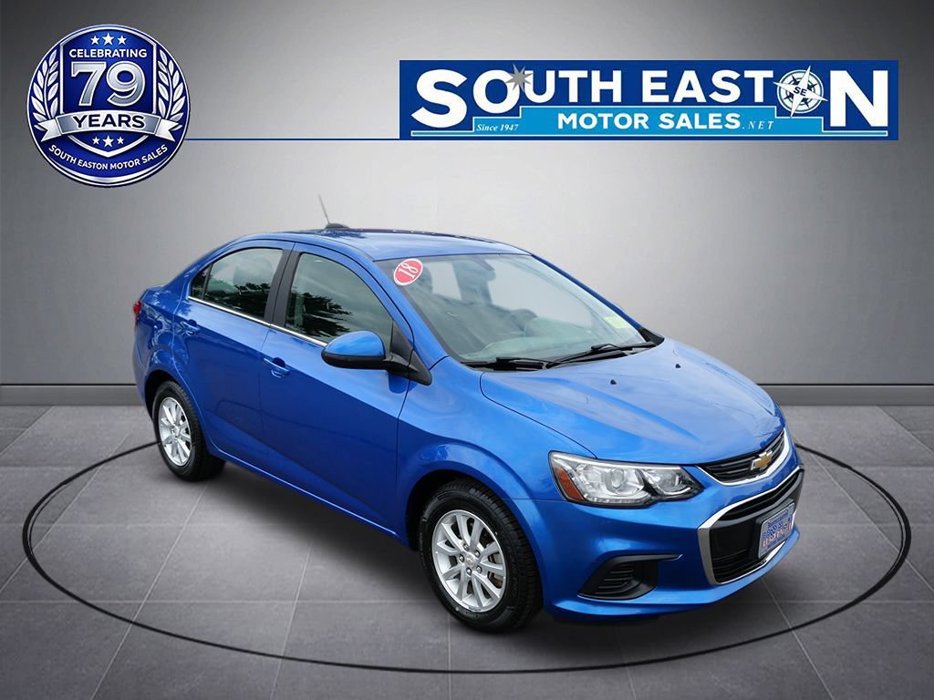 Used 2018 Chevrolet Sonic LT FWD image 2
