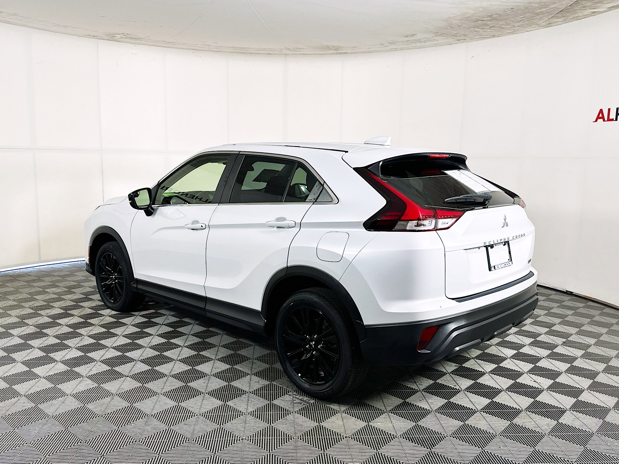 Used 2023 Mitsubishi Eclipse Cross LE image 5