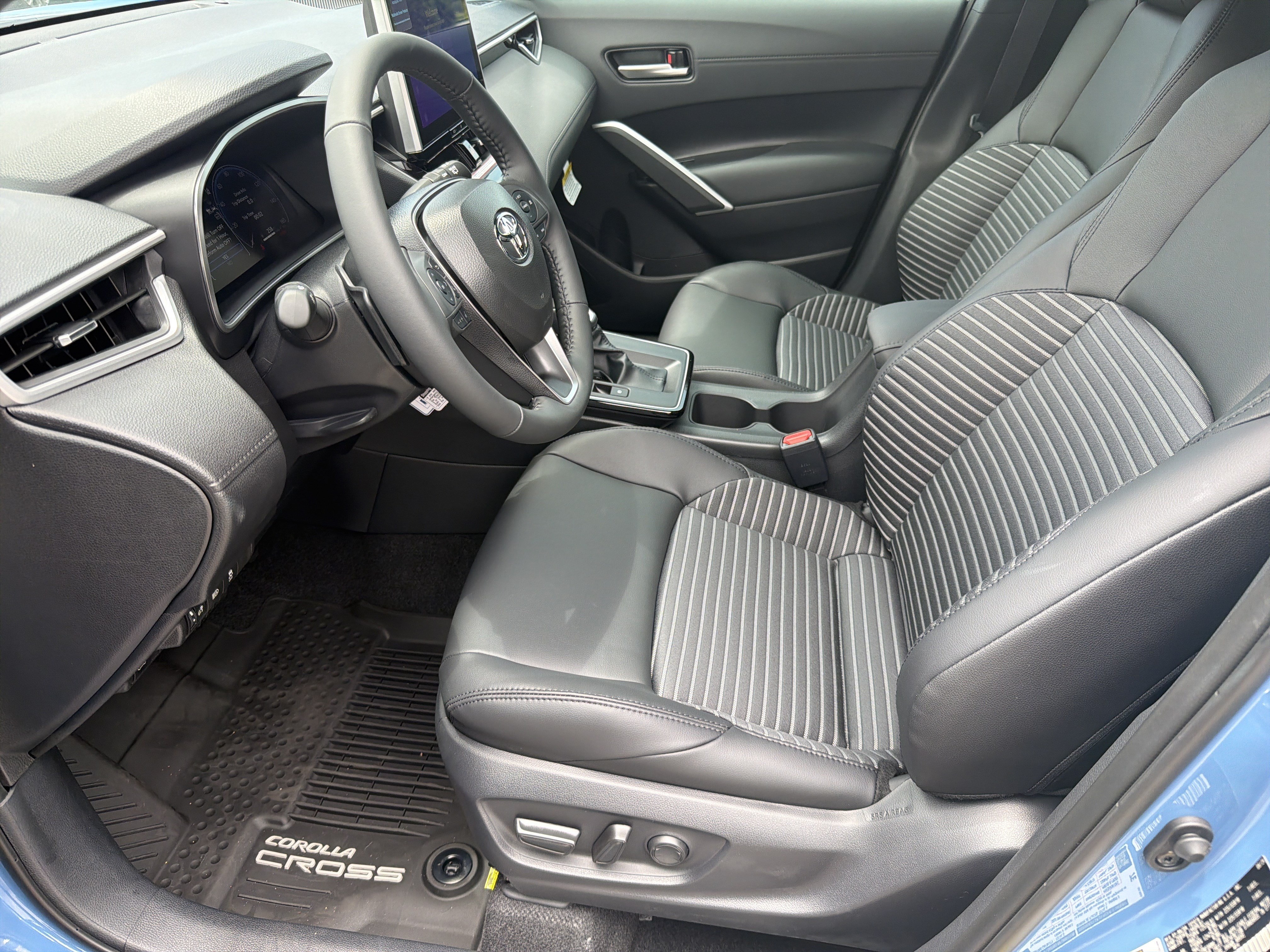 New 2026 Toyota Corolla Cross AWD Hybrid image 9