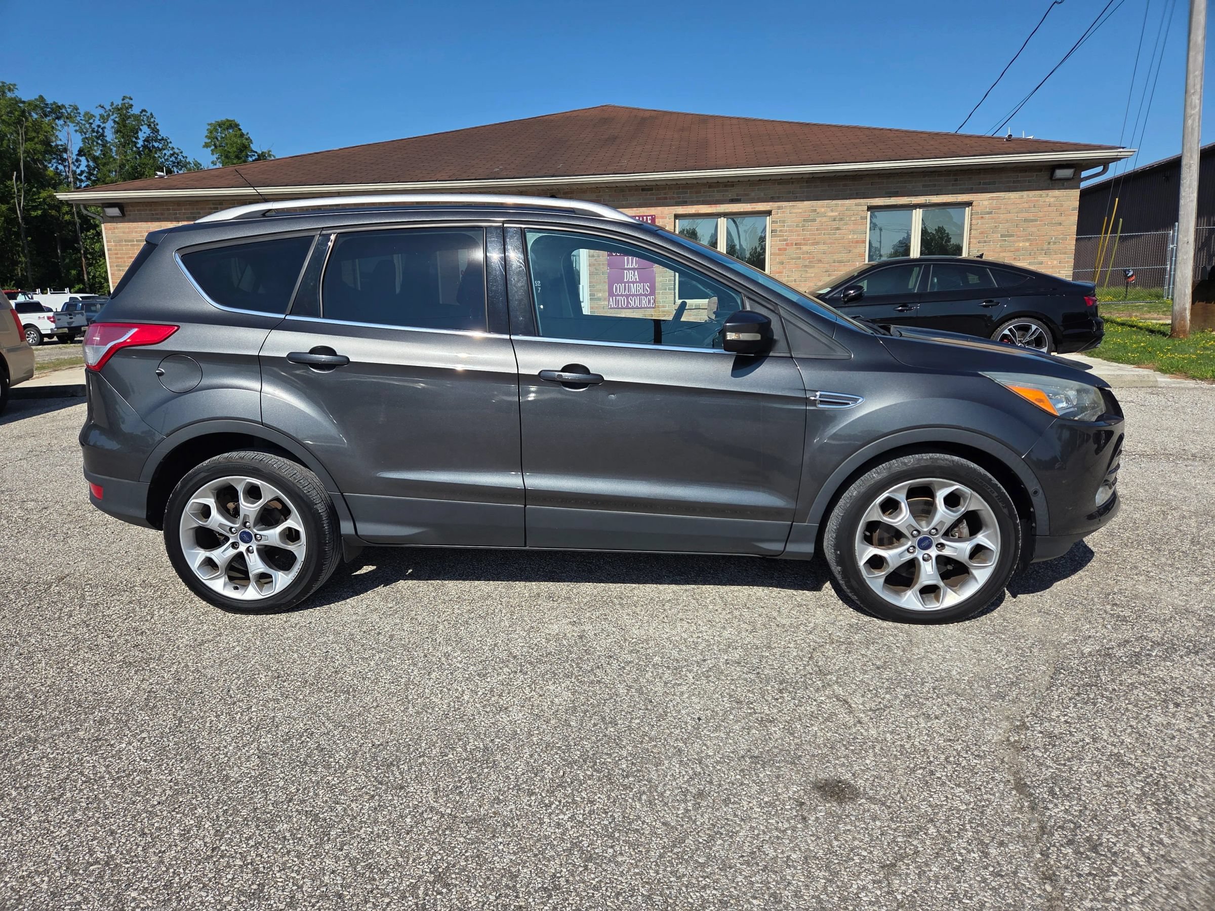 Used 2016 Ford Escape Titanium w/ Equipment Group 301A AWD/4WD image 4