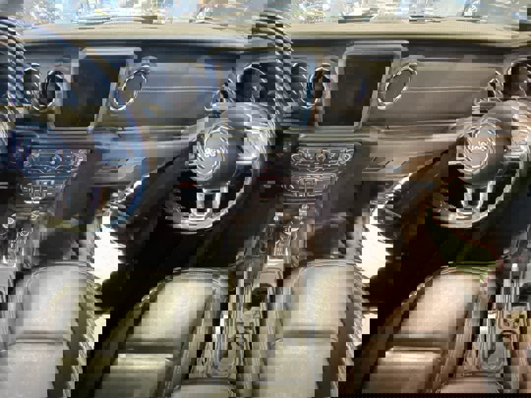 Used 2021 Jeep Wrangler Sahara w/ Cold Weather Group image 23