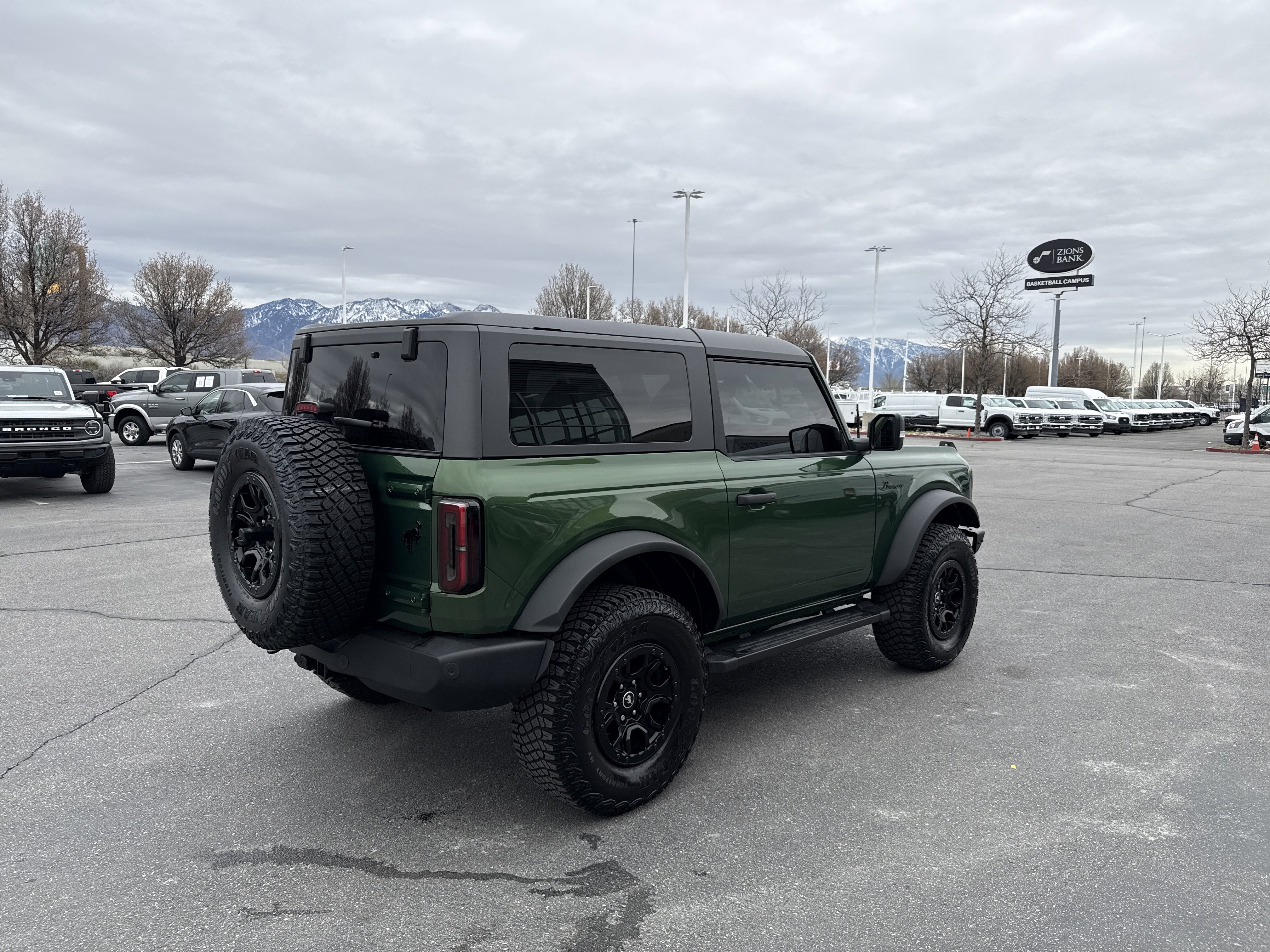 Used 2023 Ford Bronco Wildtrak image 5