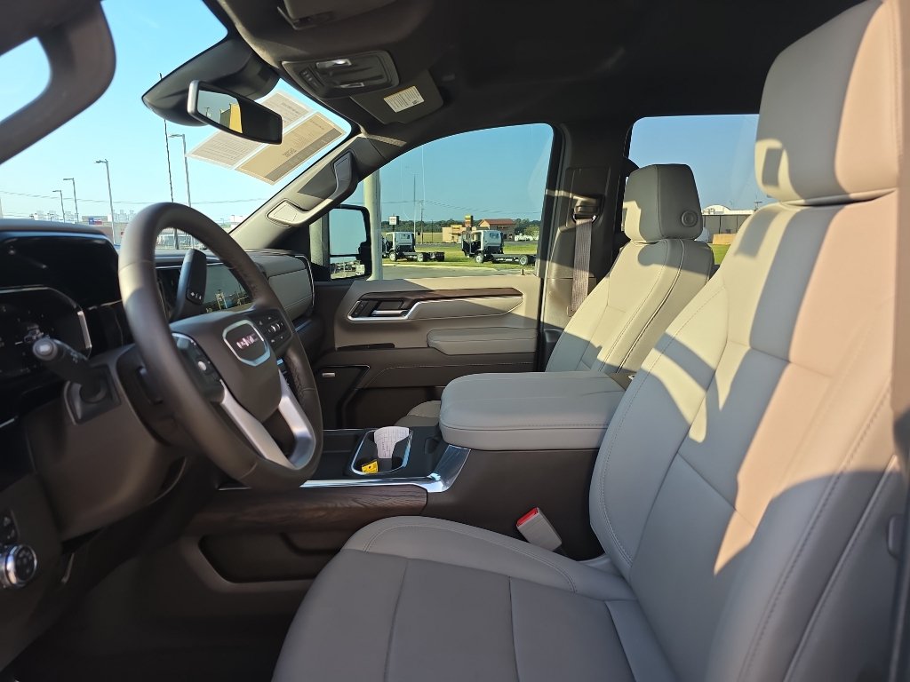 Certified 2026 GMC Sierra 2500 SLT w/ SLT Convenience Package AWD/4WD image 8