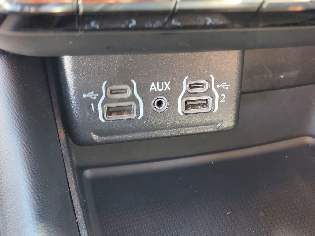 Used 2022 Dodge Durango GT image 33