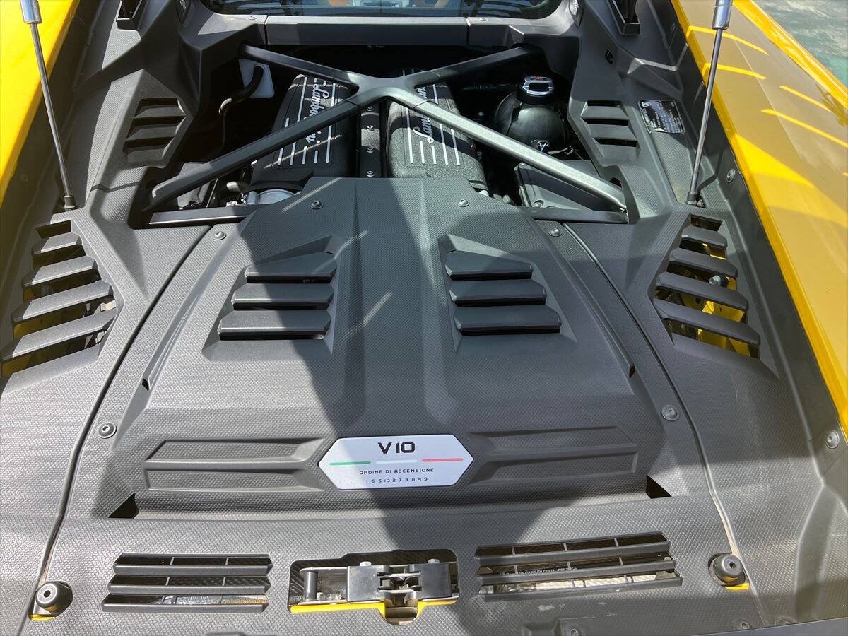 Used 2020 Lamborghini Huracan EVO AWD/4WD image 25